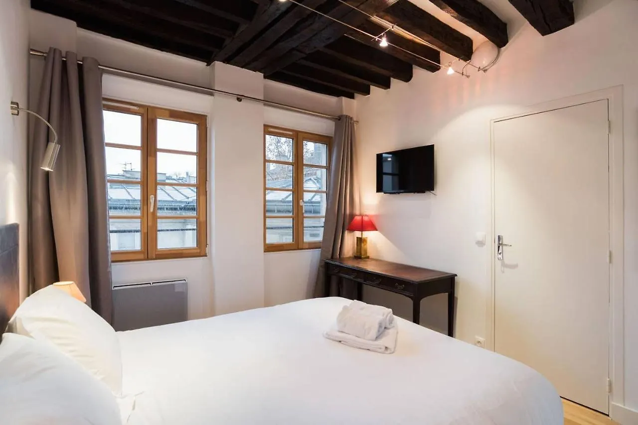 Paris Marais - Temple City Apartment